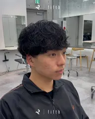 メンズカット＋シャドウパーマ    カットはスタイリストがして下さいます💁