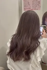 🌸春限定メニュー🌸レディースカット✖︎艶カラー✖︎Aujua トリートメント🫧