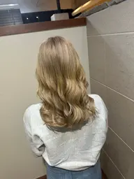 当日予約&口コミ投稿必須✨ブリーチ2回ハイトーンカラー&トリートメント