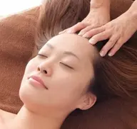 【✨極上アロマヘッドスパ+デコルテリンパ✨】リピート率No.1‼️目の疲れ、リフトアップにも◎