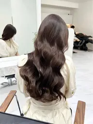 ヘアカラー＋うる艶トリートメント🫧