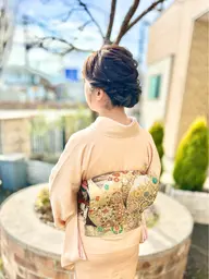 ヘアセット+留袖、訪問着、喪服の着付け