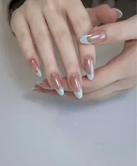 ◆ フレンチネイル