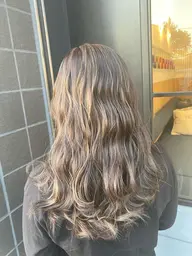 人気No2👑カット+ハイライトカラー(ケアブリーチ込み)👑¥17640〜
