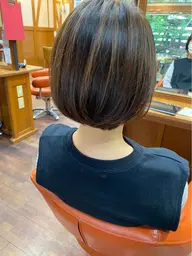 カット＋明るい白髪染め