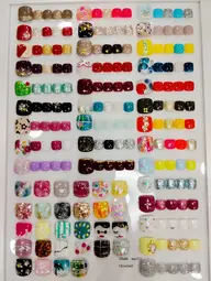 フット　デザイン