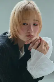 ⭐️5月平日限定⭐️似合わせカット💇🏻‍♀️＋ブリーチリタッチダブルカラー🪩【Wカラー/ハイトーン/梅田/茶屋町】