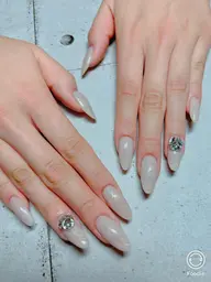 ラメグラデーションスカルプ💅オフあり。当店施術3週間以上