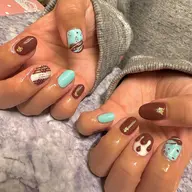 ジェルネイルワンカラー6️⃣本➕デザイン4️⃣本【ハンドorフット】