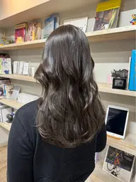 【平日限定】　《U25》ダメージレスカラー＋メリートリートメント