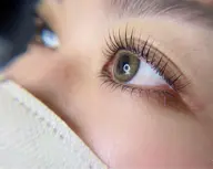 上下パリジェンヌラッシュ🌈上下セットでよりぱっちりに👀アイシャンプー付🫧‪