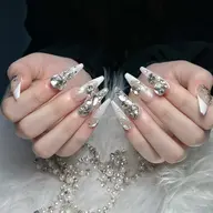 🎀今だけお得✨チップ長さだし+ストーンつけ放題20%OFF🩷🌸