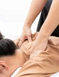 [肩こり、首、腰お疲れ方に】全身整体ほぐし+ドライへッドスパ60分4500円