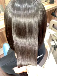 シルクのような質感✨プレミアム髪質改善縮毛矯正😌