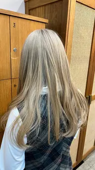 【今だけ限定】💫サラサラケアブリーチ💫(リタッチ込み)+Aujua 3stepトリートメント付！