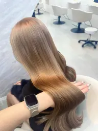 【❣️4月リクエスト予約のみ❣️】ブリーチonカラー💛【モデル】＋1stepトリートメント付き🪄︎︎✨