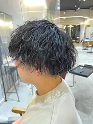 ⚠️4月中1日1名限定⚠️ツイストスパイラルパーマ波巻きパーマ、スパイラルパーマ　※初来店の24歳以下の方のみ可能