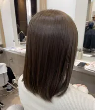 ヘアカラー＋トリートメント￥4500