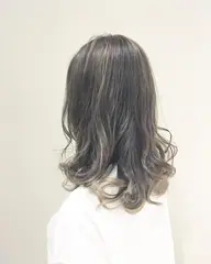 女性限定整える程度や軽くするカット+カラー+トリートメント¥6600（税込）マーブと有名カラー剤で◎ロング場合¥550＋