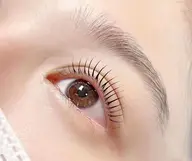 ＜平日17時までお得＞✨ラッシュリフト上✨美容液付　17時以降or土日祝+￥300⚠️施術時間45分前後⚠️