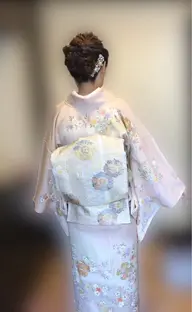 訪問着着付け。ヘアセット込み。ヘア飾りはご準備願います