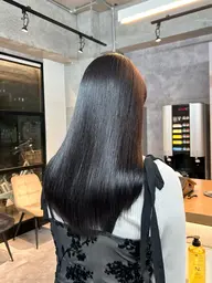 不足した栄養をしっかり補修！🧑🏻‍⚕️艶感トリートメント👑+カット+シャンプー+クレンジング炭酸泉