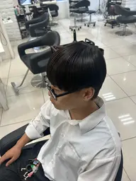 【地域最安値☂️日中🙆‍♀️】💥メンズカット➕縮毛矯正➕トリートメント💥