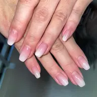 グラデーション・フレンチ💅🏿🩵