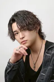 【🌺夏に持ってこい🌺】カット✂️＋サーフカール🏄‍♂️＋艶髪トリートメント🫧