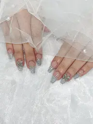 ワンカラー·ラメグラ🩷オフ¥600🫧パーツ持ち込み🙆🏻‍♀️