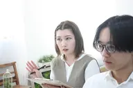 髪と地肌に優しいヘッドスパ。頭皮のエイジング・育毛・発毛・リラックス効果あり。最後はシャンプーとブローで仕上げ男性も歓迎