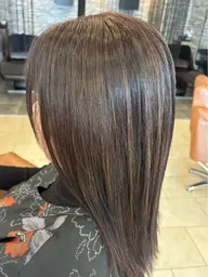 白髪染め根元カラー （前回施術から3ヶ月以内）