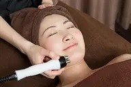 超人気コルギ、ハイパーナイフ小顔美人(マイナス5歳艶肌小顔に)  75分　6500円