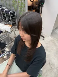 今流行りのレイヤーカット＋縮毛矯正＋3stepトリートメント