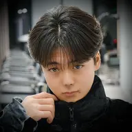 🔥顔周りの癖の悩み解消！🤔💭🔥 カット+顔周り縮毛矯正💇🏻‍♂️    ※全体縮毛矯正ではありません
