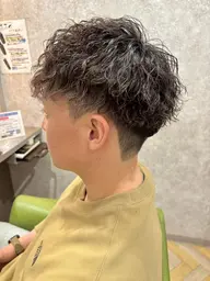 【☆お洒落スタイルに☆】カット+パーマ