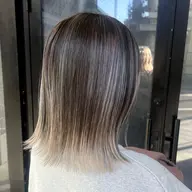 似合わせカット+外国人風バレイヤージュ+抗酸化トリートメント¥29040→¥18900