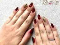 ハンドネイル　オフありボルドーカラー＆ミラーネイル