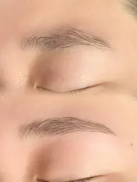 ハリウッドブロウリフト + 眉毛WAX