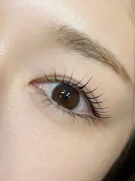 大人気ラッシュリフト(まつ毛パーマ)🛼美容成分入りコーティング仕上げ