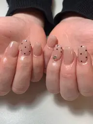【オフケア込み】〈長さ出し10本+2本アート〉持ち込みOK💅✨