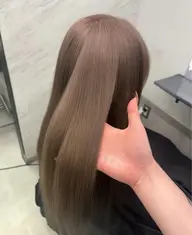 【ミニモ学割対象】カット+ブリーチカラートリートメント