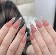 🤍[チップスカルプ]ガラスフレンチ+パーツ2個🤍