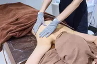 お身体から整える効果重視の施術！機械を使ってオーダーメイド、バストケア