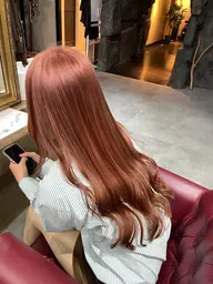 💙🩷ダブルカラー💛🧡ブリーチ1回で色味のある髪色に✨