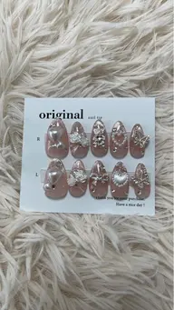 オーダーメイド　ネイルチップ　　　　　　　　　　　　　　※パーツは別料金となります