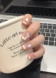 🥖🐱/フレンチネイル💅(ベースマグネット)【新規の方オフ無料🆓】