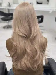 【🪞しっかりケアで艶のあるハイトーンに🪞】ケアブリーチダブルカラー＋髪質改善トリートメント✨