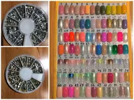 オフなしメニュー💕在庫処分❗️ワンカラー、グラデ¥4000😵カラー盛り沢山😆時間があまればつけ放題パーツあります✨