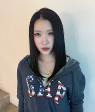 オフブラック🎼🐈‍⬛ブリーチで落ちる黒＋トリートメント🎶